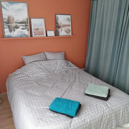 Cosy Proche Apartment *